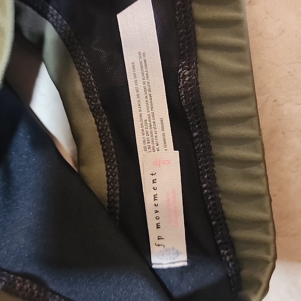 Free People sports bra size XS - Picture 6 of 6